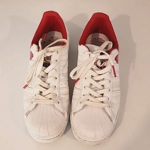 Men's Adidas Superstars size 8